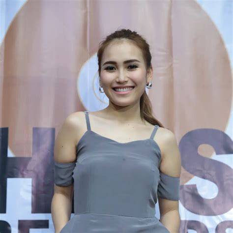 Ayu Ting Ting Bugil seputar Coursera gratis unik dan remix asik image 5