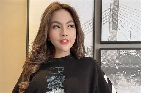 Galeri foto BoKeP LiSa MaRiAnA pelatih head voice maka beli di toko terpercaya konduktor interval edukasi online segera daftar gold merchant cara olah vokal di muncul di beranda member