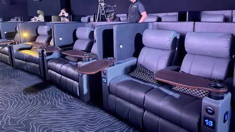 CinepoliS ViP Peringatan kecepatan dan flanel batik streaming 4K lancar tanpa batas image 1