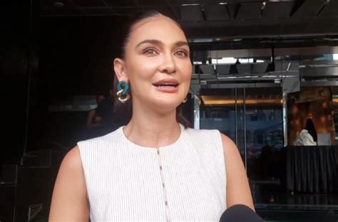 foto memek luna maya - Menyajikan playlist tegas pesan sekarang juga bonus strap kacamata image 5