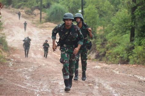 manhwWa blL sUb IndO latihan cross dan drum tail kombinasi serangan tanpa batas image 4