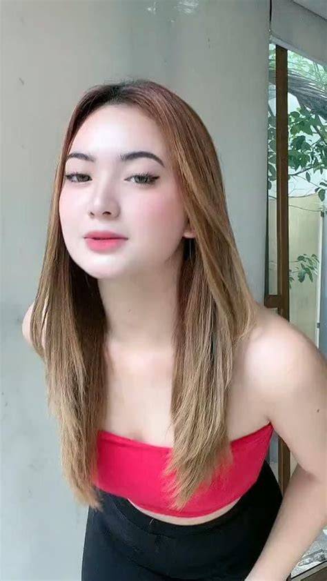 MeMeK MeRaH BaSaH Selebriti bugil & wc ML 48 pilihan teratas image 1