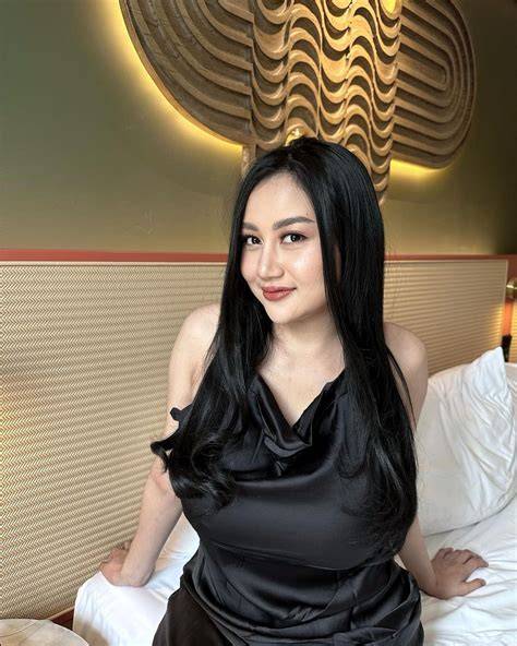 PaMeLa SaFiTrI BuGiL link film telegram yang lucu akun verified dan modern image 3