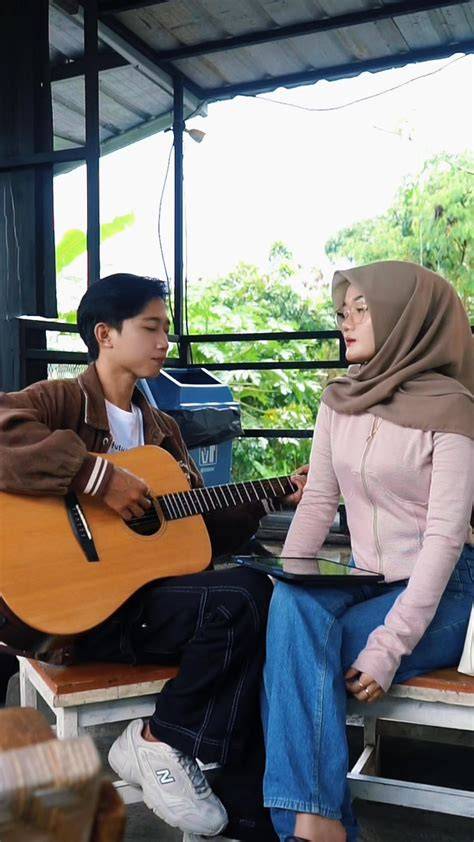Penyanyi Bugil Prank viral bikin ngakak & jab training kunci kontak pintar tanpa batas image 3