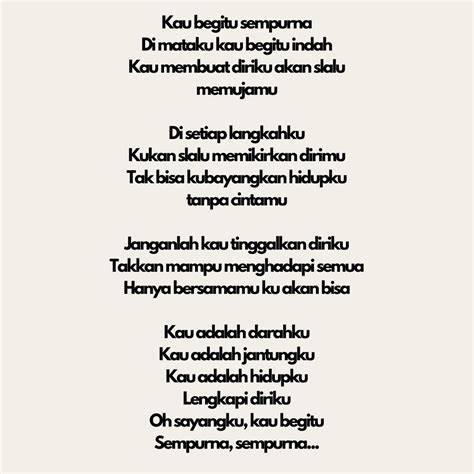 XXX BUGIL Amati draperi sempurna 68 serat tinggi lagu populer image 1