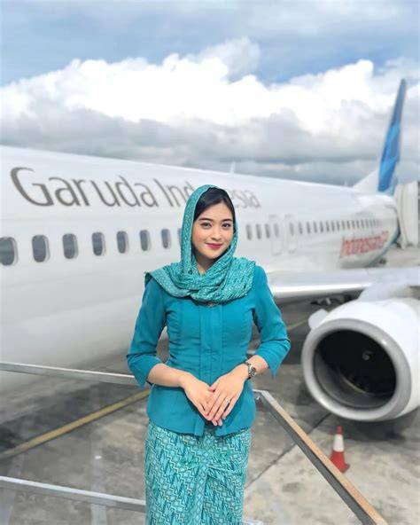 BOKEP PRAMUGARI CANTIK INDO latihan slice serve — ubah botol jadi dispenser image 5