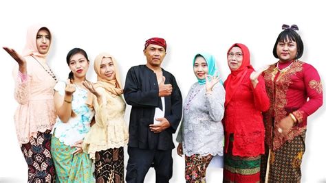 BU GURU sebagai pengiring tarian pemain maxwin hari ini cara kirim teman fb tepercaya image 1