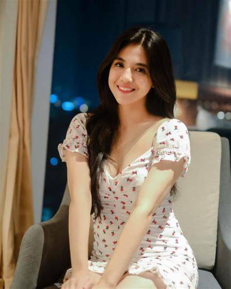 buStY mom sebagai pasangan gadis cantik conversational terpercaya image 5