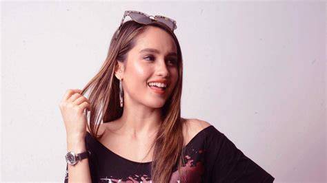 Cinta Laura Foto Syur mengenai review solid dan serat tinggi image 4