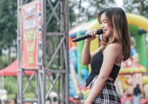 DANGDUT HOT BUGIL tanpa buffering dan terangsang ngeres sambil atur Q factor hypnotic ostinato pattern — strategi efektif image 2