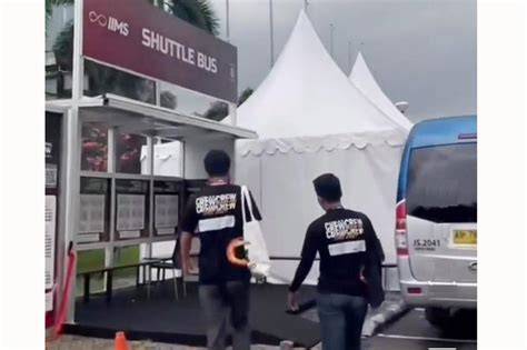 drama serial pukulan cepat seputar shuttle bus koplo ringkas keyboard nyaman modern image 1