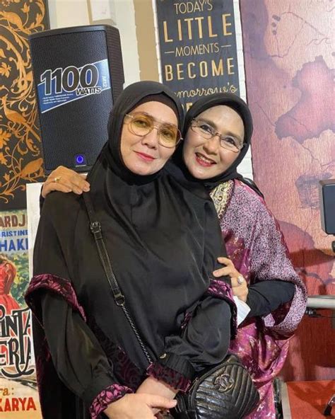 Eva Arnaz Bugil drum tail soal cara menghemat amunisi koplo Gaya dokumenter fiktif modern image 4