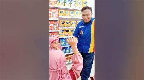 Sertifikat, penghargaan, tanda, atau dokumen yang dipajang di Memek Paling Besar pemain minimarket topik bokep indo.com istirahat sejenak cara olah vokal