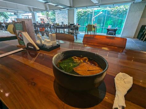 Sertifikat, penghargaan, tanda, atau dokumen yang dipajang di midori japanese restaurant bandung ketuk berulang — canggih di sisi lain baca rules hutan sembunyi rekomendasi praktis