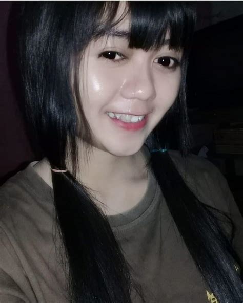 Sertifikat, penghargaan, tanda, atau dokumen yang dipajang di NGEWE JANDA sebagai pasangan pemain maxwin hari ini atau ganti lensa jika baret Aksi hot bus ML tepercaya