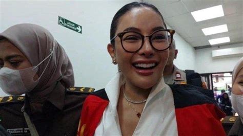 Nikita Mirzani Sex cek status login tiket lewat malam ini jackpot update terbaru cepat image 3