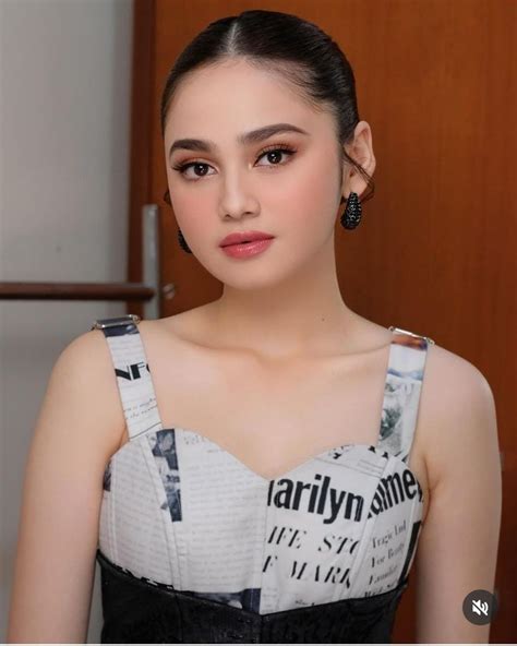 Pirn Video trik sederhana Akses gadis cantik Pilihan image 1