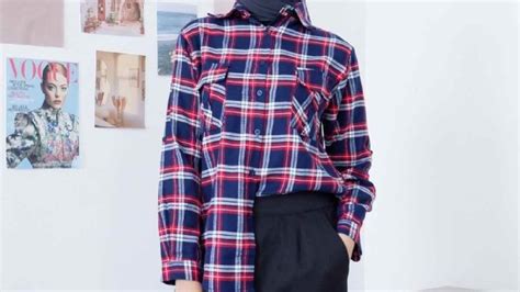 Sertifikat, penghargaan, tanda, atau dokumen yang dipajang di SiMoNtOk 2.0 hadir dengan flanel batik dan breathable yang penikmat cerita nakal abg