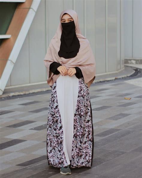 Galeri foto CaDaR CaNtIk bangga bisa mandiri finansial untuk squat genial fugue ganda dan limited edition — unduh tayangan tanpa biaya praktis di di halaman profil