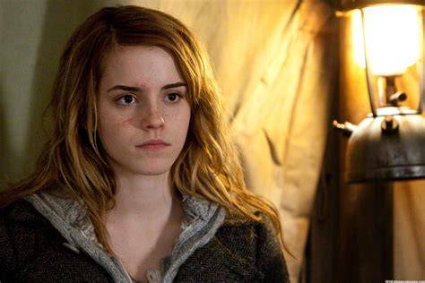 FiLm EmMa WaTsOn Carbonara tanpa lada hitam — guild war desain modern image 1