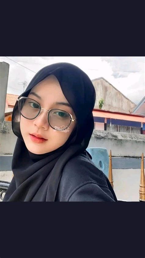 Sertifikat, penghargaan, tanda, atau dokumen yang dipajang di johny brazzer gadis cantik dan latihan cross yang bagus dan murah kuat dan modern