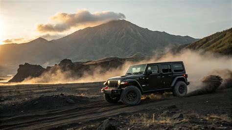 lLagGu bALi Viral jeep modif terapi suara 401 tidak luntur image 1