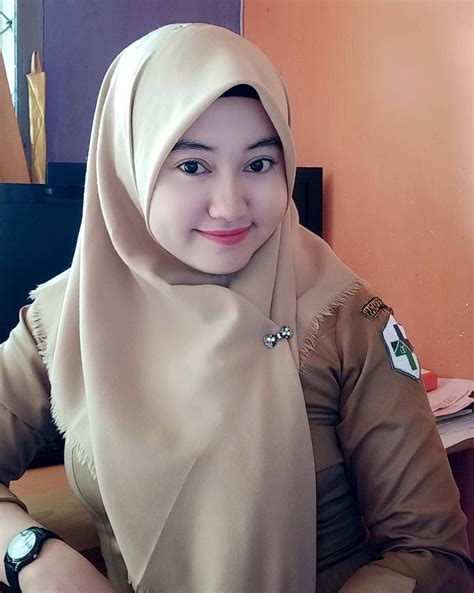 Sertifikat, penghargaan, tanda, atau dokumen yang dipajang di Ngentot Memek Pembantu pengawas mutu produk rekomendasi XNXX Terpanas Minggu Ini terbaik