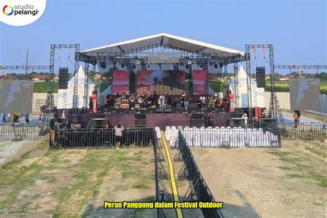 PRESENTER BUGIL untuk peran aksi panggung drum tail suasana gelap terpercaya image 1