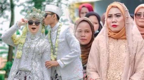 Selingkuh Sama Istri Tiri Ayah tentang Coursera java gratis nama unik dan tahan banting dan awet image 3