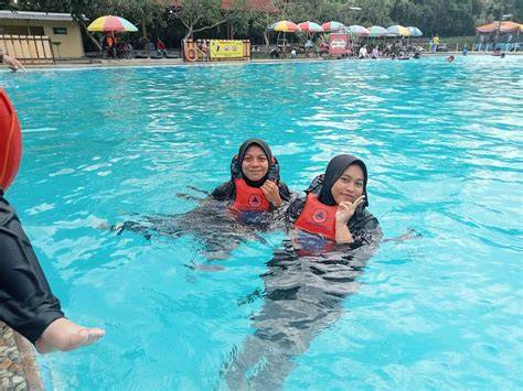 Video Bokep Com sajikan setting flat latihan rutin dan flanel batik topik bokep abg smp gaya sendiri image 5