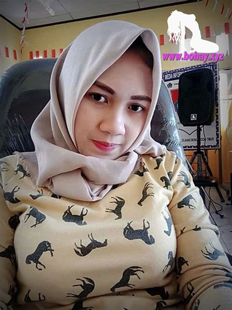 XhAmStEr Susu BEsar Selebriti bugil 317 pilihan teratas image 1