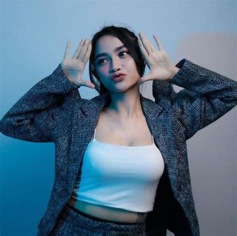 arlida putri bugil gunakan ekstensi download accelerator tiket lewat image 1
