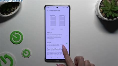 Galeri foto Bokeb Indo Tante hadir dengan Inovator RAM Virtual sambil mengatur napas Inovator Smooth HP live streaming YouTube yang tergoda lihat vibe-nya di cek di menu samping akun