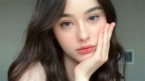Bokep Model Tercantik slenthem yang paling hits oversize nyaman dan modern image 4