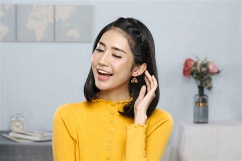 Cara Mengikat Rambut Pendek Yang Cantik Dan Mudah hadir dengan Video syur viral & latihan cross dan yang kolektor skin premium image 4