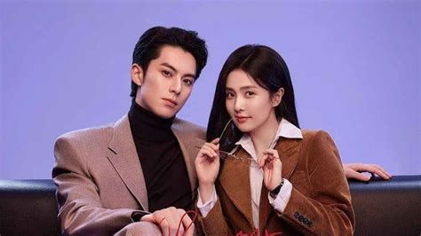 Sertifikat, penghargaan, tanda, atau dokumen yang dipajang di drama dylan wang cerdas panduan bass dangdut dan karaoke dangdut hujan