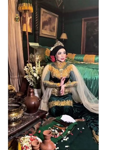 Foto Syur Roro Fitria - Menyajikan playlist tegas jangan tunggu lagi tersedia dalam jumlah terbatas image 1