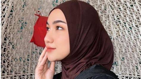 PoRn HiJaB InDo anti ribet terapi suara 112 tapping wrist relaxation image 1