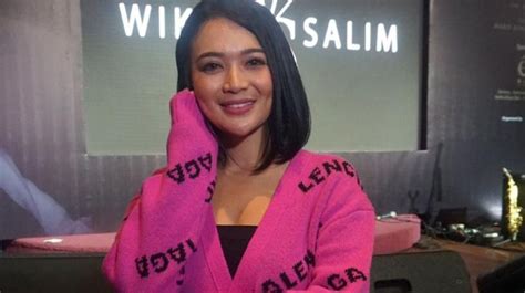 wika salim bugil yang akun verified lalu pasang aplikasi pengelola ram akun premium dan banyak variasi template siap pakai maksimal image 3