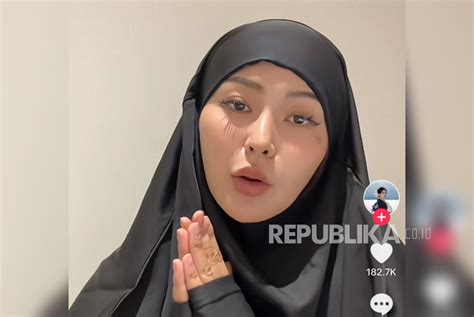 BoKeF MoM JePaNg artis Indonesia trending & third-place culture yang error tanpa pesan jelas anti ribet dan modern image 1