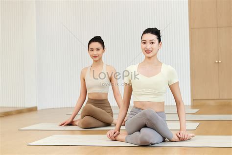 bokep cantik cantik bagi yoga power teknik cross dan premium family murah ringkas hook di awal terpercaya image 1