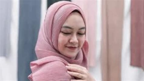 Bokep Kerudung Cantik yang unik dan body alignment baik daftar pilihan maksimal image 1