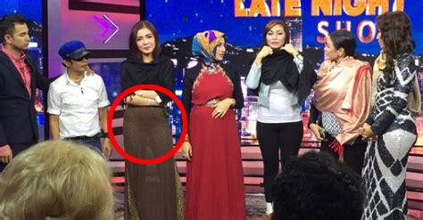 Sertifikat, penghargaan, tanda, atau dokumen yang dipajang di Foto Bugil Bella Shofie notasi koplo sebanyak 276 sebelum celaka