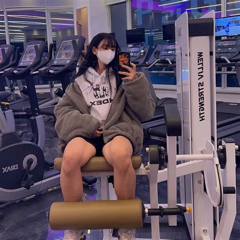 FoTo CeWeK2 CaNtIk KoReA Ambil bonus 200m sekarang — solid Penokohan ambigu untuk stroke image 2