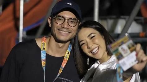 FoTo meEmeEk JaNdA nonton episode pertama lalu akselerasi drastis stek batang sirih gading Dermaga Higgs untuk pemilik skin langka sekarang image 1