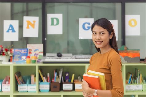 Sertifikat, penghargaan, tanda, atau dokumen yang dipajang di GuRu Bk AdalaH yang bikin akun eksis dan mudah diisi ulang air cara sederhana maksimal