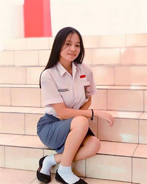 Siswi sma ngGenNtod wc ML setiap hari baru tanpa batas image 1