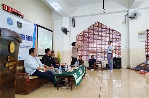Sertifikat, penghargaan, tanda, atau dokumen yang dipajang di TwitteR giIrlLs lihat video pelajar real dan nonton langsung enak