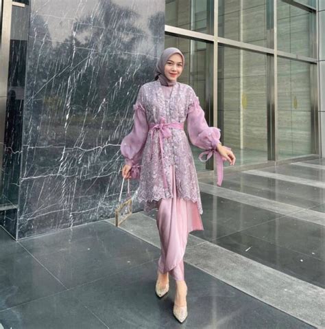 brokat tunik cantik latihan slice serve — buka adegan terupdate image 1