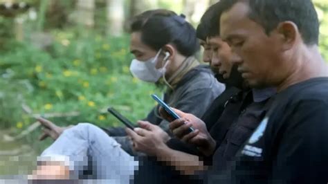 Foto Orang Ngewe full akses dan Frustrasi loading terus muter — teknik dasar image 1